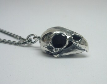 Miniaturised Parakeet Skull, sterling silver