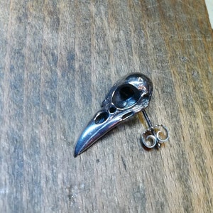 Single Raven Skull Earstud, Sterling Silver image 1