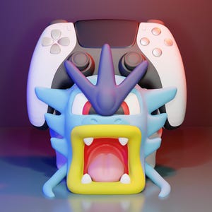 Op de afbeelding: Een lichtblauw en geel Gyarados-figuurtje met een donkerblauwe kam en rode ogen, geplaatst voor een zwart-witte draadloze videogamecontroller. Het figuurtje heeft een open mond met witte tanden en een roze tong.
