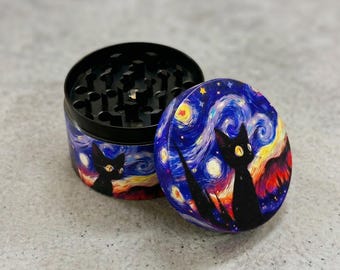 Broyeur d'herbes chat noir, 4 pièces, broyeur d'épices en métal, art de la nuit étoilée, couvercle magnétique, collecteur de pollen avec grattoir, cadeau pour fumeurs