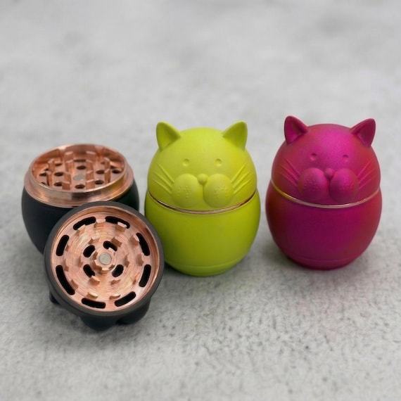 Cute Cat Herb Grinder – Colorful Kawaii Style Metal Grinder