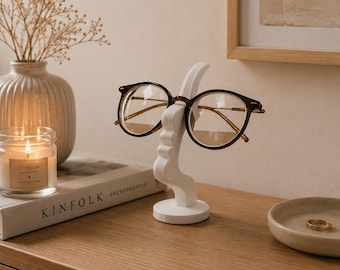 Nordic Eyeglass Holder Stand – Minimalist Face Sculpture – Modern Glasses Organizer – Bedroom Nightstand Decor