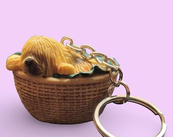 Vintage Shaggy Dog/Puppy In Basket Keychain/Keyring Puppy In My Pocket |MEG| 90s Retro Cute Nostalgia Accessory