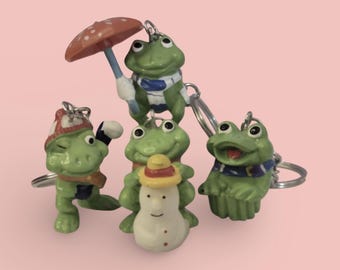 Personalized Initial Options | Vintage Kinder Egg Surprise Frog Keychain/Keyring| 90s Retro Nostalgia Cute Toy Accessory