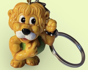 Vintage Kinder Egg Surprise Lion Adventure Keychain/Keyring| 90s Retro Nostalgia Cute Toy Accessory