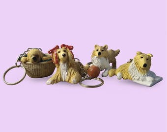 Opciones de iniciales personalizadas / Llavero/Colgante de perro peludo / Cachorro en mi bolsillo /MEG/ Accesorio de juguete lindo retro de los 90