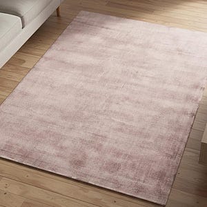 Puede incluir: Un letrero de madera r&uacute;stico con el texto "Welcome to our home" en un estilo manuscrito. El letrero rectangular tiene un acabado envejecido y un dise&ntilde;o sencillo y acogedor, adecuado para uso en interiores o exteriores.