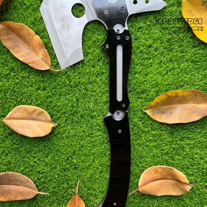 RE9 upgraded hatchet Leon Kennedy Resident Evil Requiem real steel tactical axe display prop