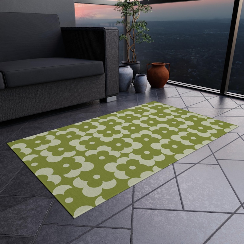 Deck Rug | Retro Flower Green Geometric Pattern | Fade Resistant Outdoor Rug for Patios 36" × 60"