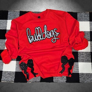 Bluza z cekinami Bulldog | Bluza z cekinami Bulldogs | Rozmiary XS–5XL