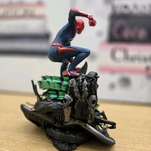 Classic Spider-Man Statue – 19cm PVC Web-Slinger Figurine, Comic Fan Display Model image 7