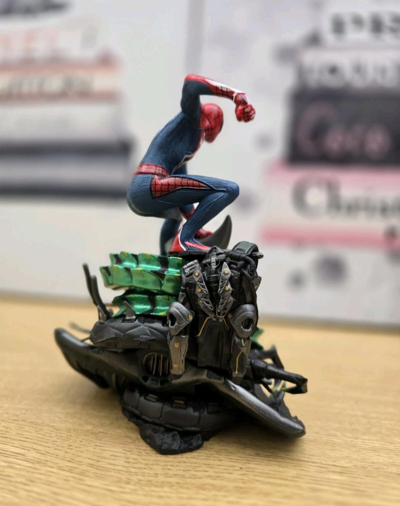 Classic Spider-Man Statue – 19cm PVC Web-Slinger Figurine, Comic Fan Display Model image 7