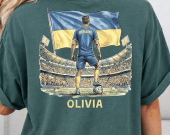 Spersonalizowana rodzinna koszulka piłkarska z napisem Comfort Colors®, spersonalizowana koszulka z imieniem i numerem, pasująca do kibica, prezent dla kibica stadionu