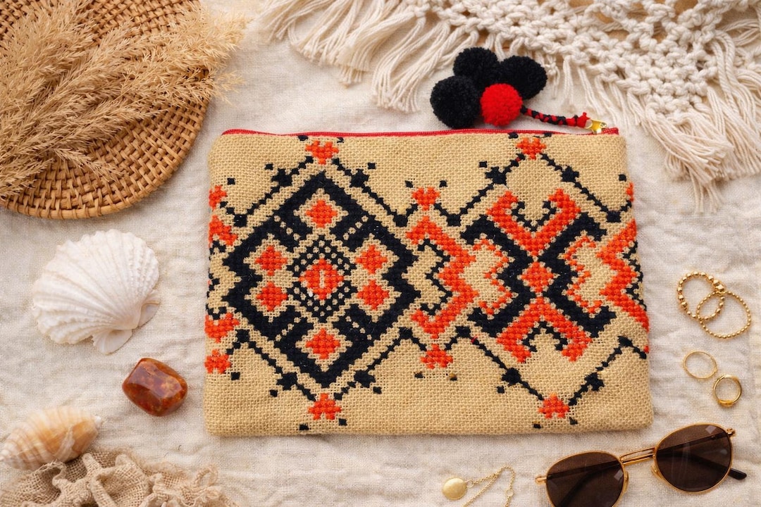 クロスステッチ刺繍のバッグ il_1080xN.7785631638_5k7s.jpg