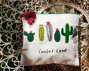 Cactus accessories cottonTravel Makeup Bag handmade/hand embroidered/appliqued/accessories pouch