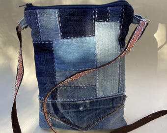 Sac à bandoulière en denim recyclé fait main : sac à main bohème