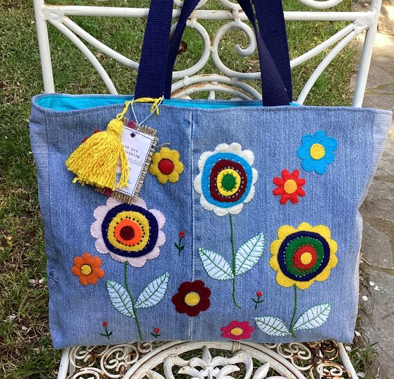 デニムリメイクバックM お花刺繍スマイル☺︎ 0_be5fb2802e4898256d48a58f1acd