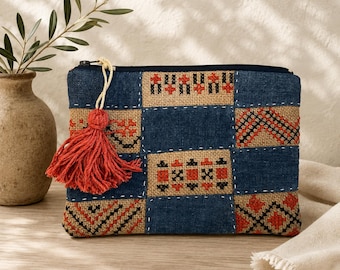 Handmade Burlap Wristlet Clutch – Embroidered Folk Heart, Denim Strap