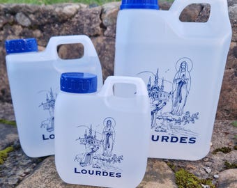 Het water van Lourdes wordt rechtstreeks uit de bron van de grot gewonnen.