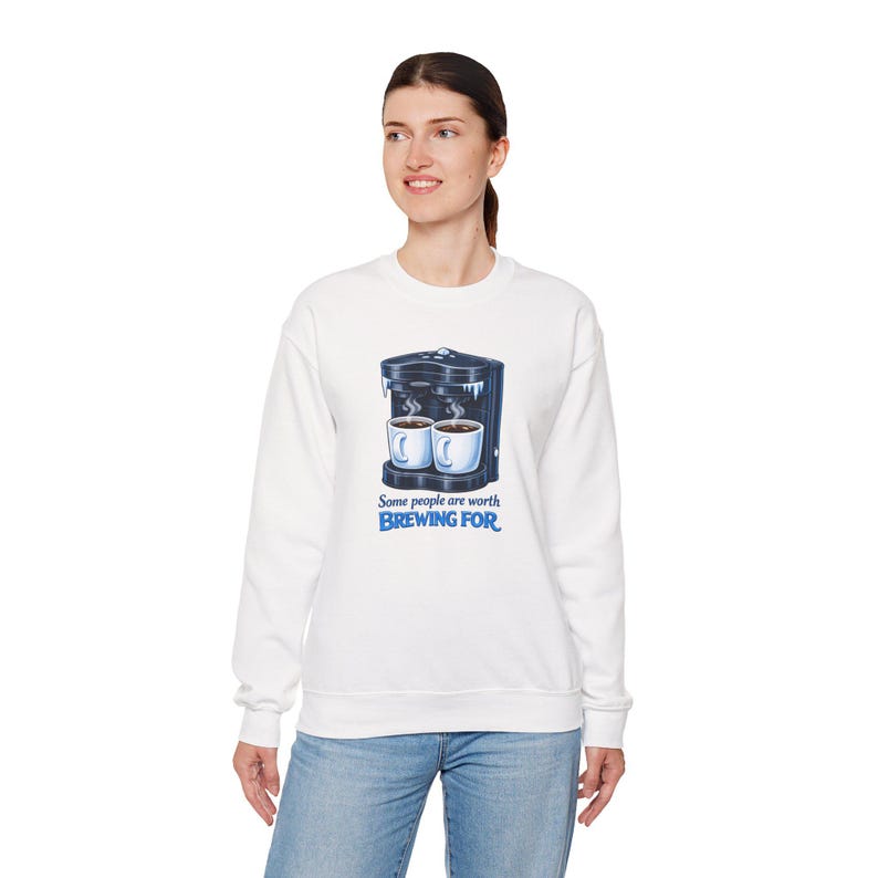 Sweat-shirt amateur de café | Inspiré d'Olaf congelé | Citation drôle de café | Sweat-shirt graphique confortable | Cadeau pour les amateurs de café | Automne Hiver image 4