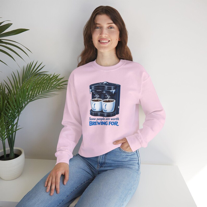 Sweat-shirt amateur de café | Inspiré d'Olaf congelé | Citation drôle de café | Sweat-shirt graphique confortable | Cadeau pour les amateurs de café | Automne Hiver image 3