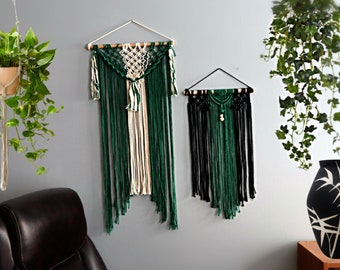 Green, Black and white wall hanging/ unique wedding gift wall hanging/ Green Macrame wall art/ Black wall art/ Macrame wall hanging