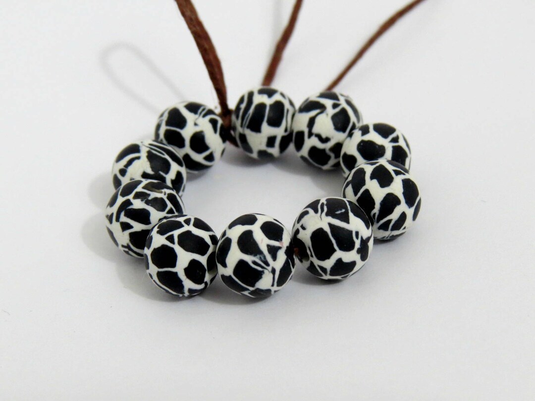 100/50 or 10 Pieces Black and White Beads/ Moo Cow Beads/ Animal Print