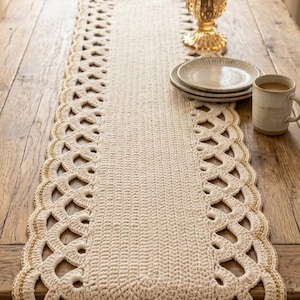Mönster för virkad bordslöpare – Oval med gyllene spets, lantlig inredning (PDF-nedladdning)