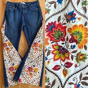 Vintage 70s-Inspired Bell Bottom Jeans *Size 12* Boho/Hippie Denim Wide Leg Crystal Embellished Flares