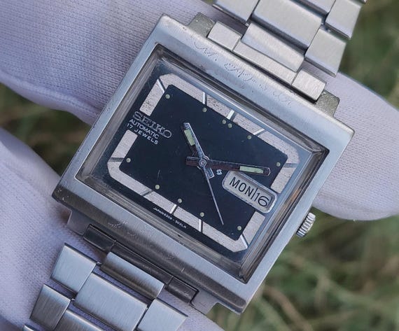 Seiko TV Shape ''Black Dial'' Jumbo Vintage Men's Watch N Serviced