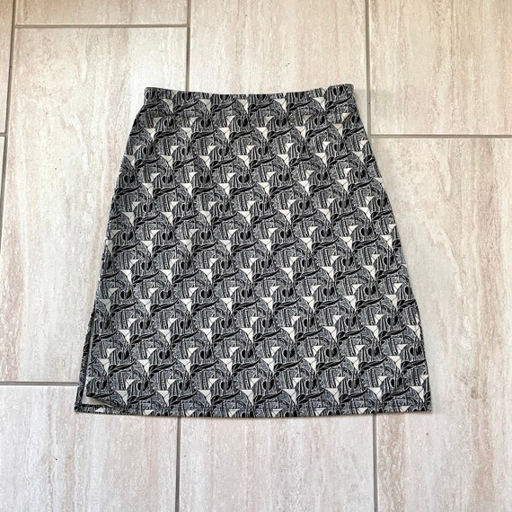 Vintage 1990s Black White Origami Floral Retro Gla