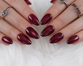 Burgundy Cat Eye Press On Nails – Magnetic Wine Red Glossy Set