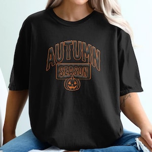Autumn Season T-Shirt, Spooky Pumpkin Fall Tee, Halloween Jack O Lantern Shirt, Cozy Fall Vibes Top, Cute Ghoulish Graphic Tee Gift