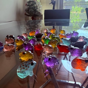 8-100pcs Miniature Resin Frogs – Colorful Terrarium & Fairy Garden Decor (2.7cm) image 14