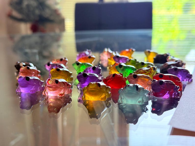 8-100pcs Miniature Resin Frogs – Colorful Terrarium & Fairy Garden Decor (2.7cm) image 13