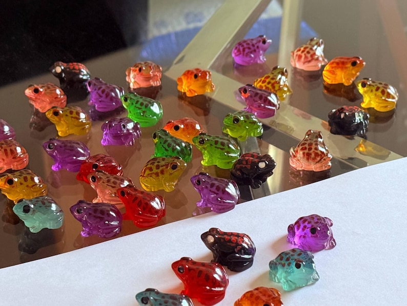 8-100pcs Miniature Resin Frogs – Colorful Terrarium & Fairy Garden Decor (2.7cm) image 9