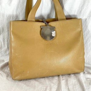SALVATORE FERRAGAMO Bolso de hombro vintage Gancini de piel auténtica color canela, fabricado en Italia