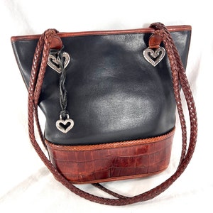 Brighton bucket bag top