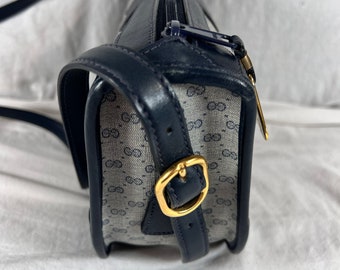 GUCCI made in italy ショルダーバッグ made in Italy GUCCI(グッチ) ショルダーバッグ・ポシェット