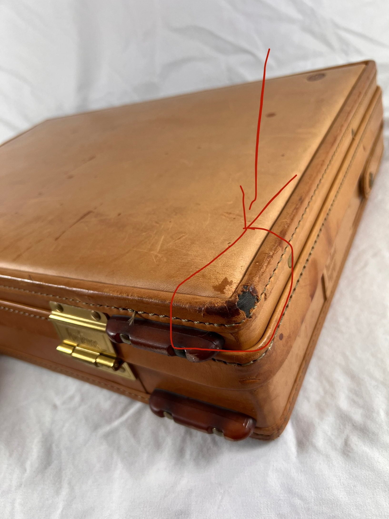 Hartmann Belting Leather Briefcase Messenger Laptop - Rare Fold Over F –  Olde Kitchen & Home