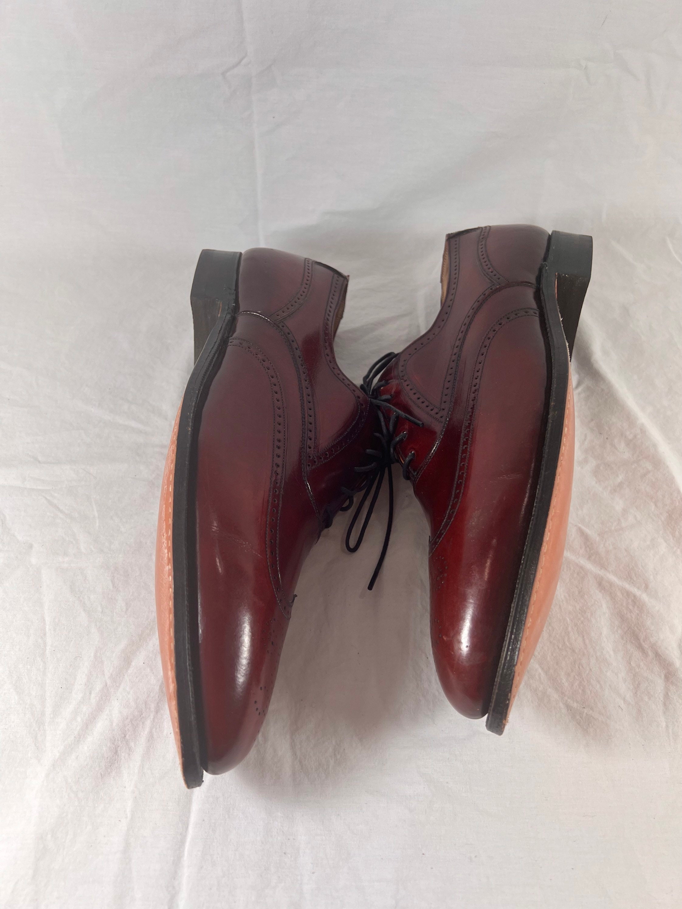 Vintage JOHNSTON MURPHY ARISTOCRAT Oxford Burgundy Leather Made in USA 91/2US 10% off Sale JOHNSTON MURPHY Vintage Aristocrat Oxford  main image 2