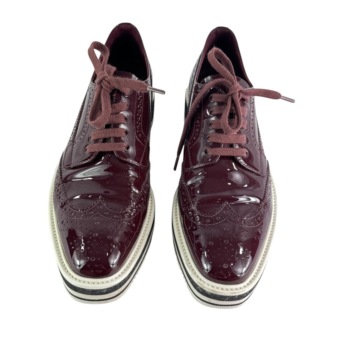 PRADA Brogues Burgundy Patent Leather Women Wingtip Platform  display picture 1