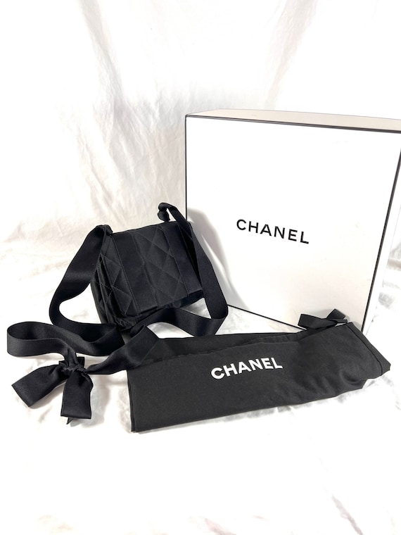 Chanel Mini WOC Black Bag 15.5x3.5x11cm for Sale in Seattle, WA - OfferUp