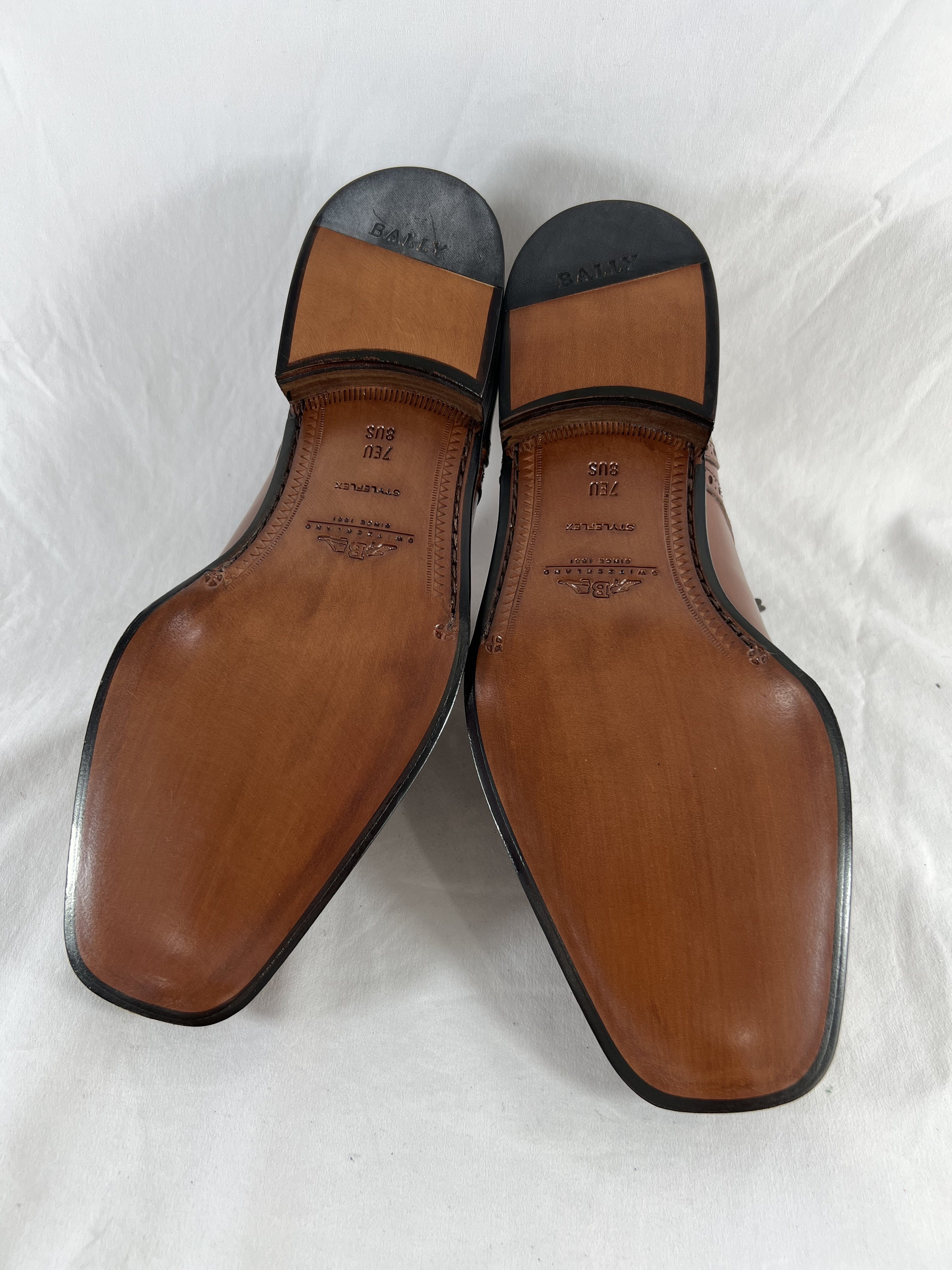 BALLY Brown Leather Derby Semi Brogue Loafers Made in  display picture 3