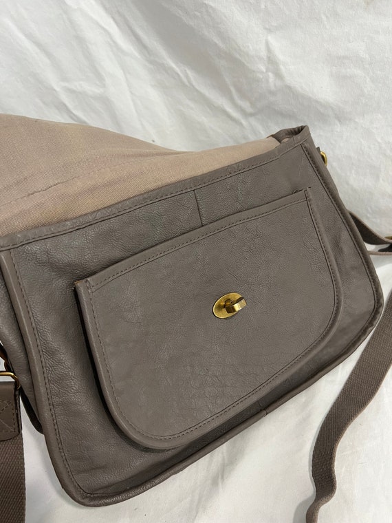 FOSSIL Long Live Taupe Leather Turn Lock Closure … - image 6