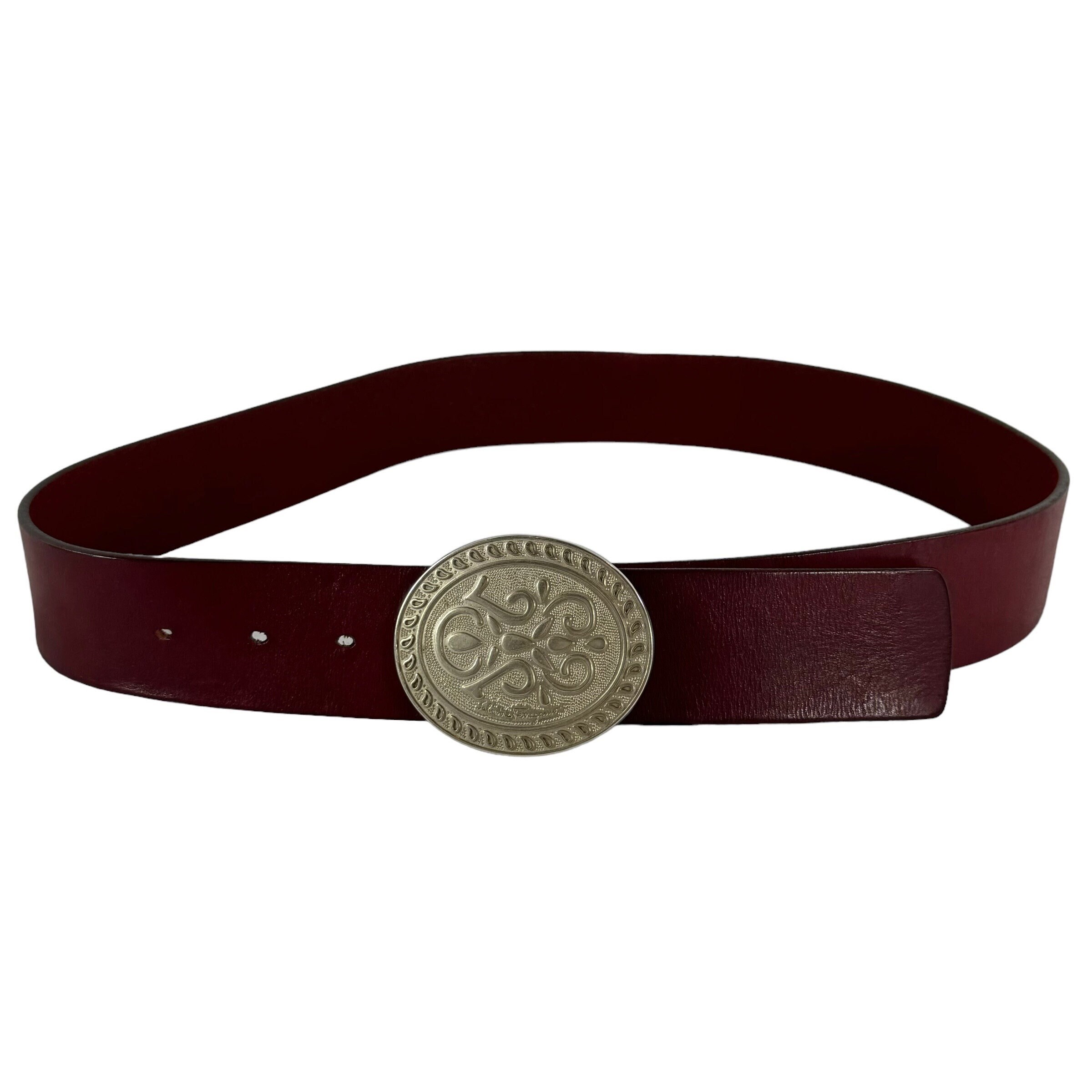 SALVATORE FERRAGAMO Burgundy Leather Medallion Buckle Women  display picture 2
