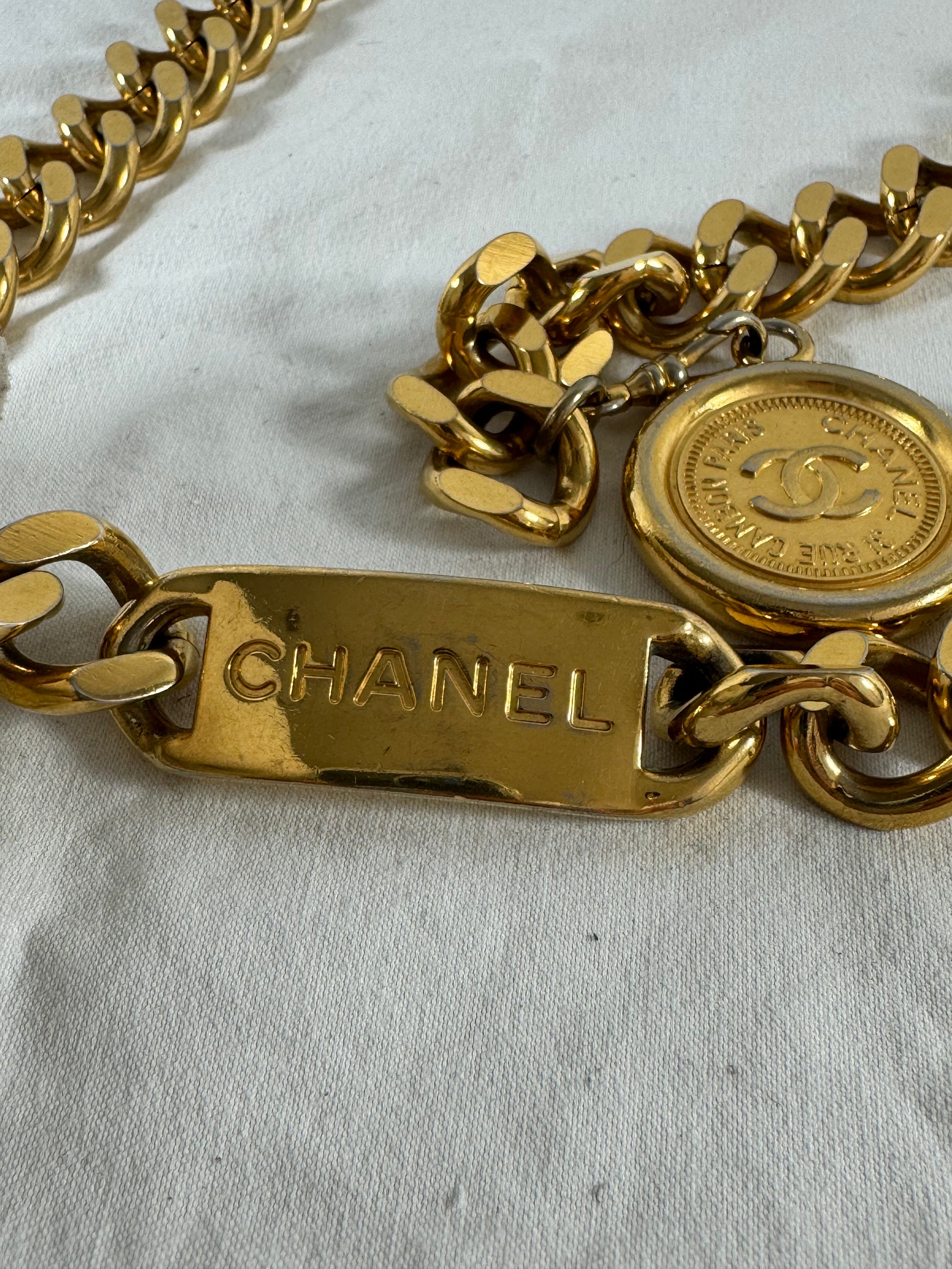 CHANEL 94 A Gold Plated Vintage Chain Link Charm CC Logo Women\'s Belt CHANEL 94 A Gold Plated Vintage Chain Link Charm CC Logo  main image 3