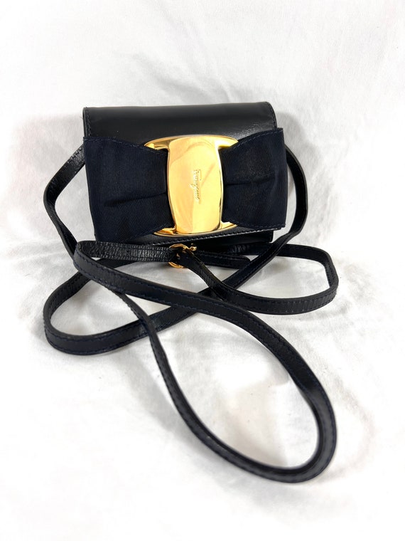 SALVATORE FERRAGAMO Vara Bow Navy Blue Leather Crossbody Clutch Shoulder Bag Etsy Canada