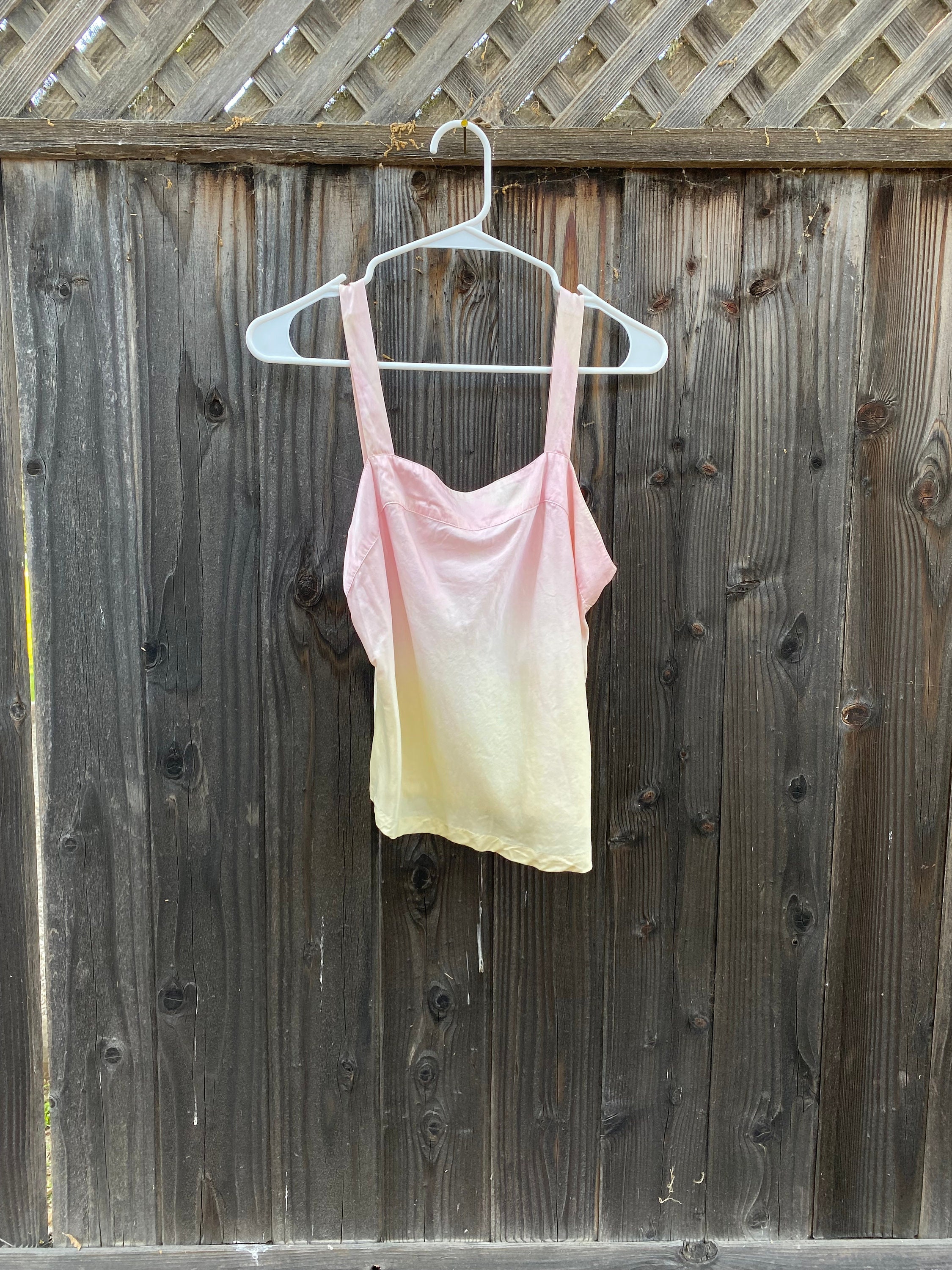 タグ付き　ゴールド ラベル Victoria Secret 100%シルク L Victoria's Secret Gold Vintage Sleepwear & Robes for Women