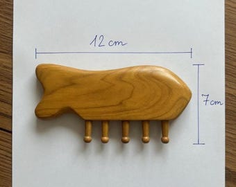 Natural Wood Scalp Massage Comb, Fish Shaped Gua Sha Tool for Head Neck Body, Lymphatic Drainage Wood Therapy, Relaxation Spa Gift for Her